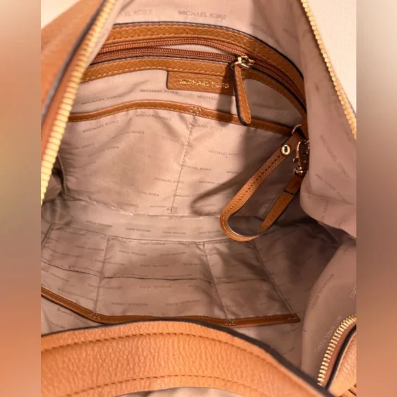 Michael Kors Lydia Hobo Bag - Picture 8 of 9